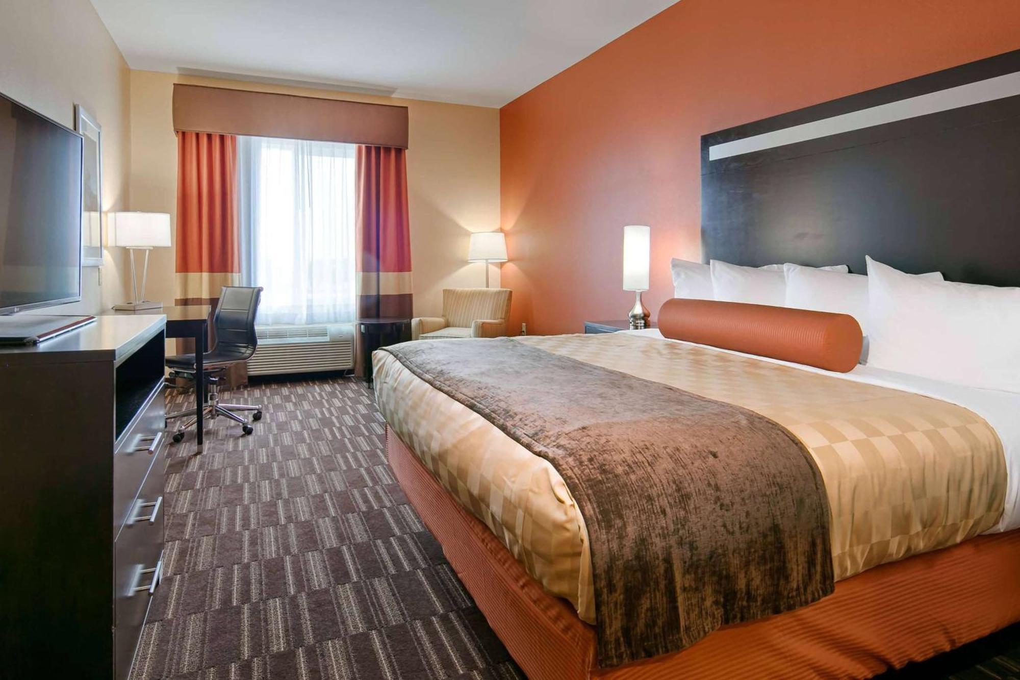 Wyndham Garden Lancaster Ca Hotel Exterior photo