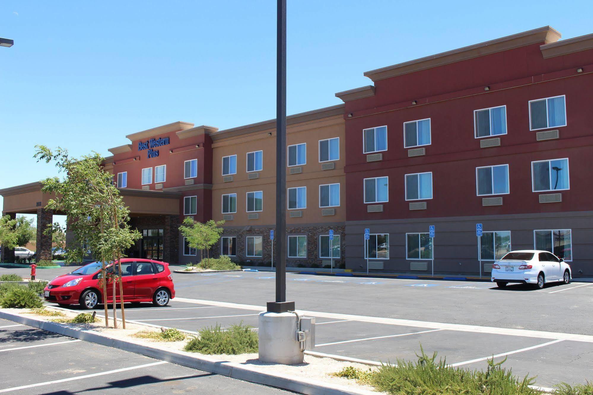 Wyndham Garden Lancaster Ca Hotel Exterior photo